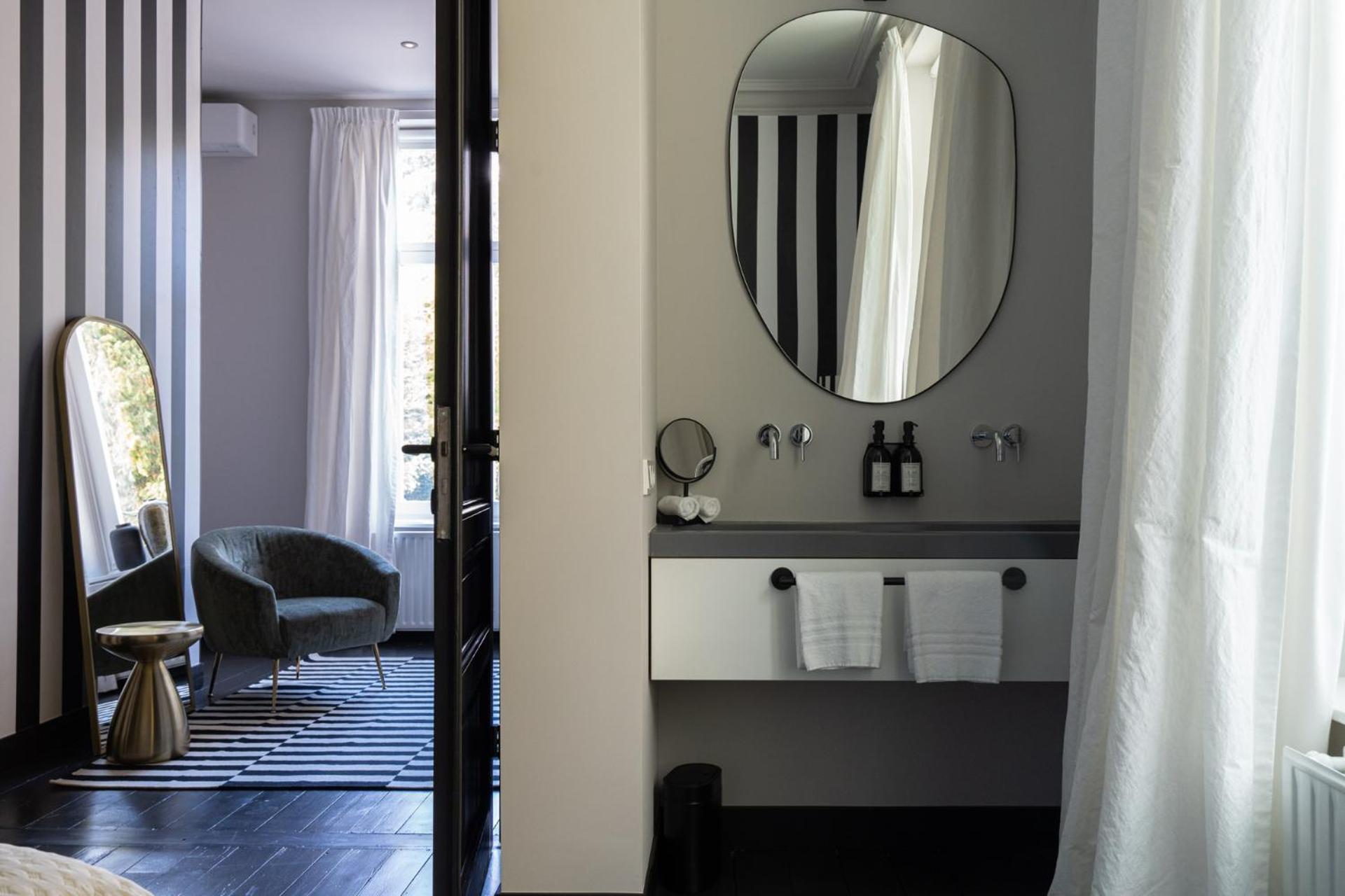 Villa V Petit Hotel Valkenburg aan de Geul Dış mekan fotoğraf