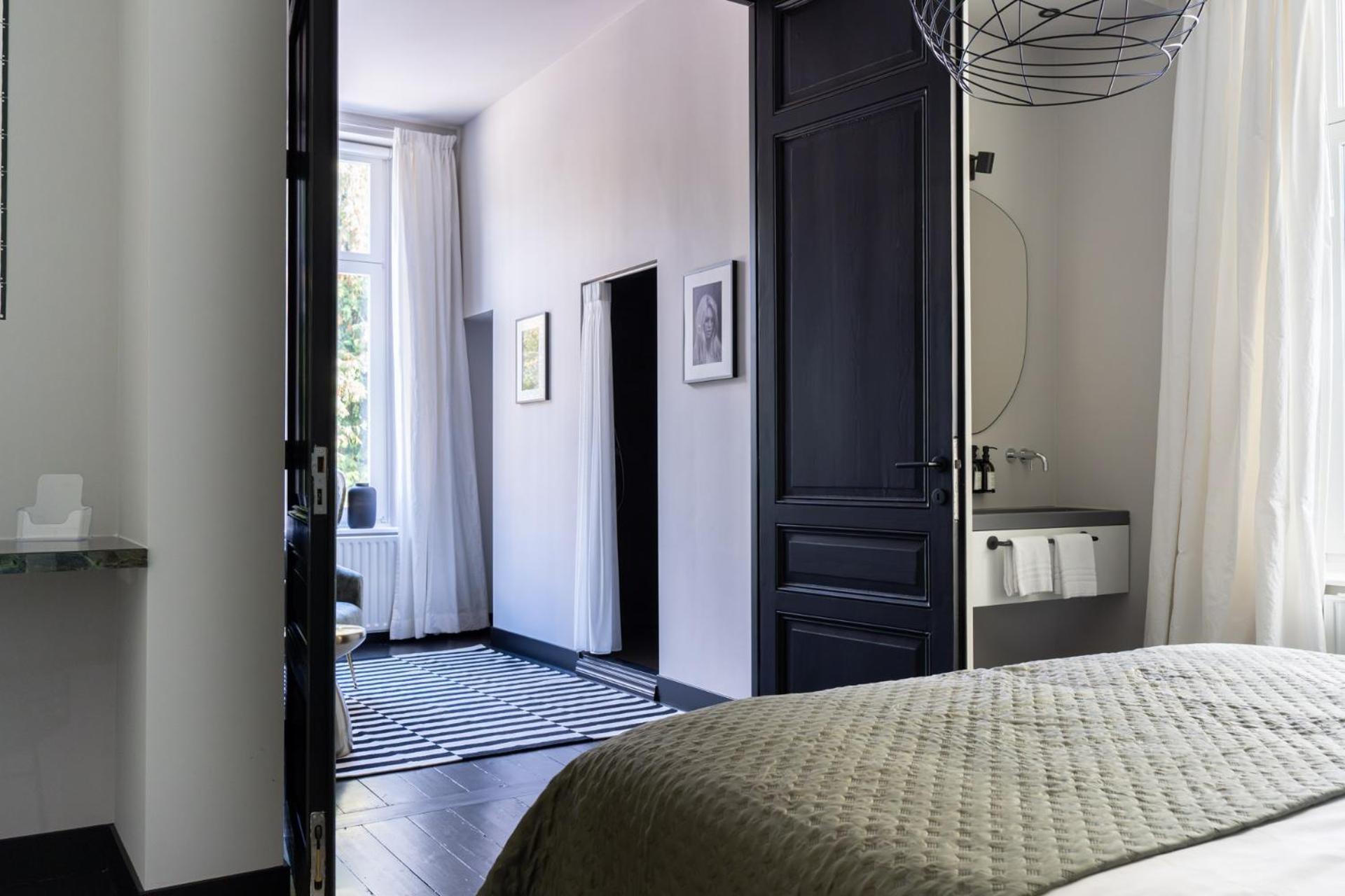 Villa V Petit Hotel Valkenburg aan de Geul Dış mekan fotoğraf