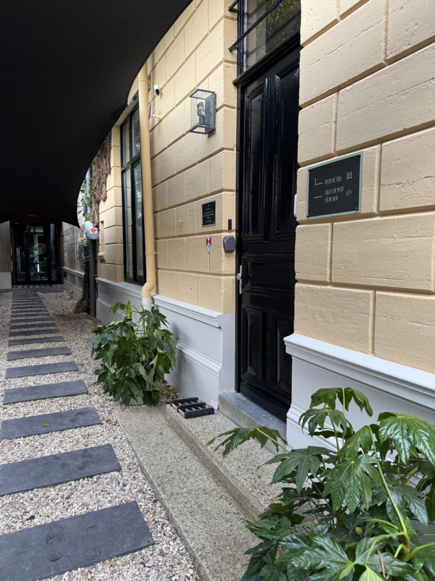 Villa V Petit Hotel Valkenburg aan de Geul Dış mekan fotoğraf