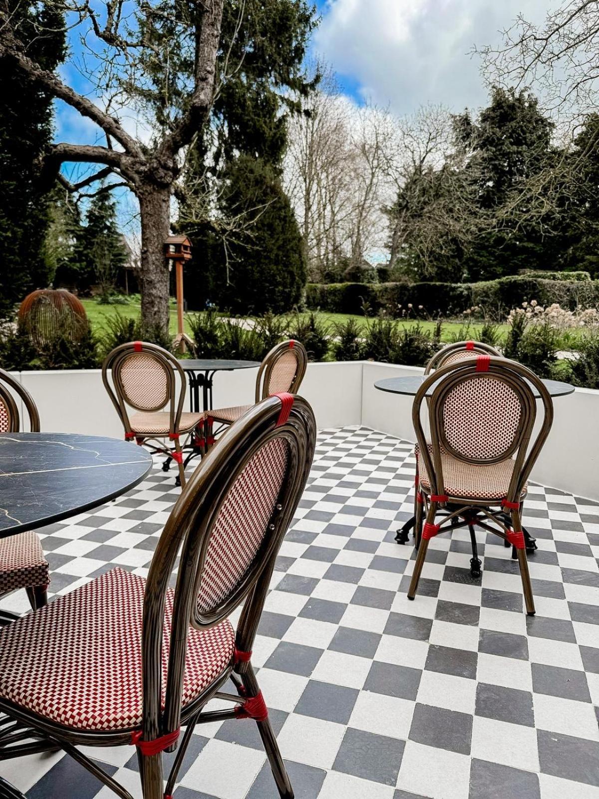 Villa V Petit Hotel Valkenburg aan de Geul Dış mekan fotoğraf